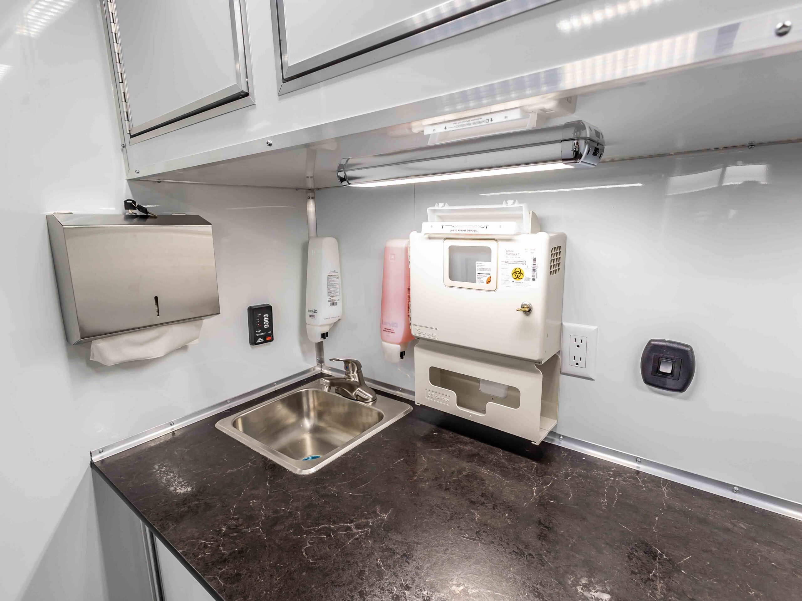 29ft three room ada mobile medical trailer