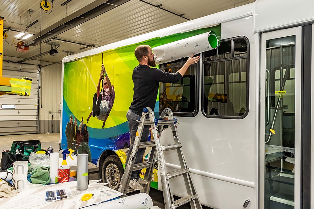 Professional Vehicle Graphics