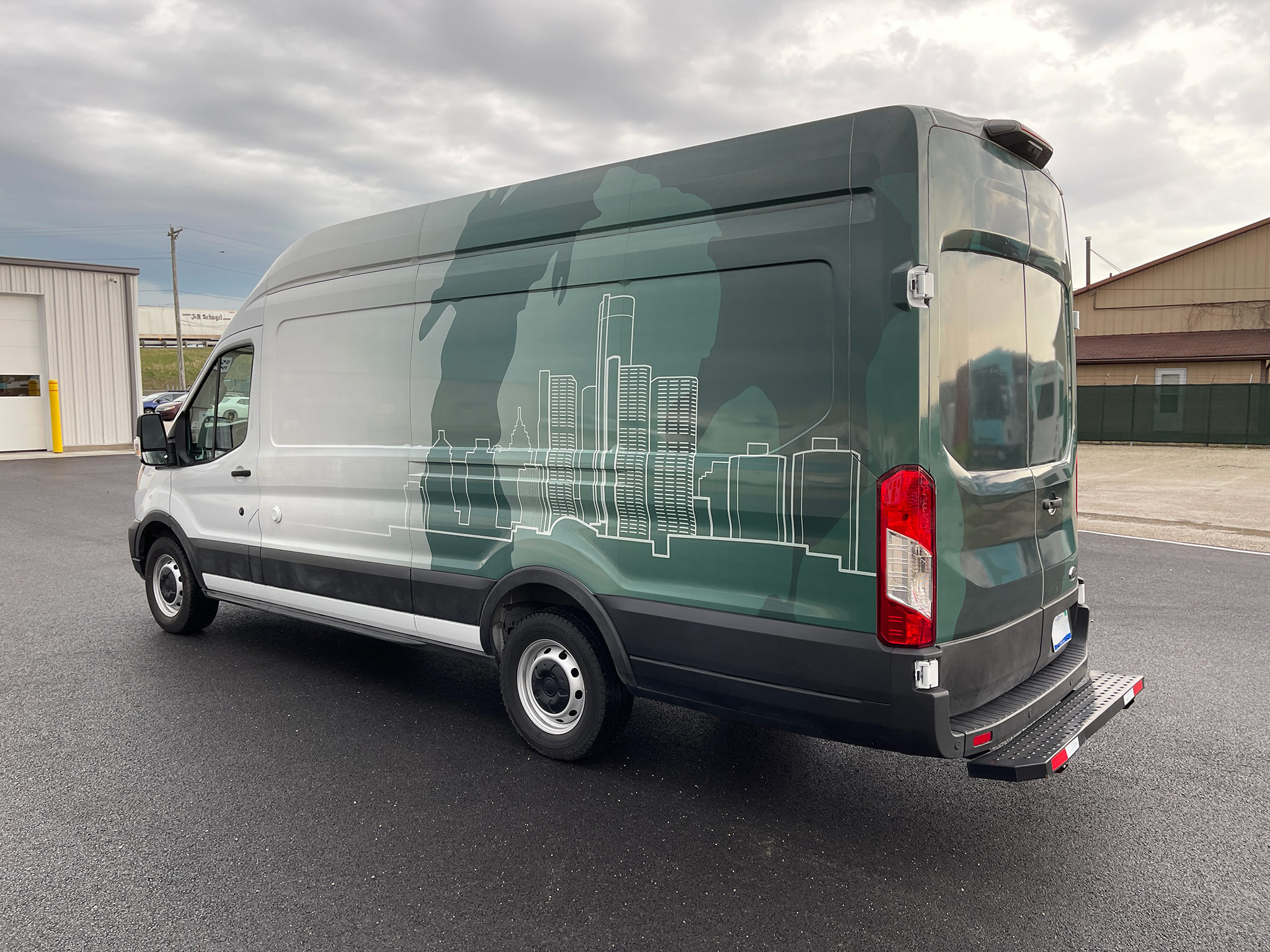 2021 Ford Transit Unit Exterior