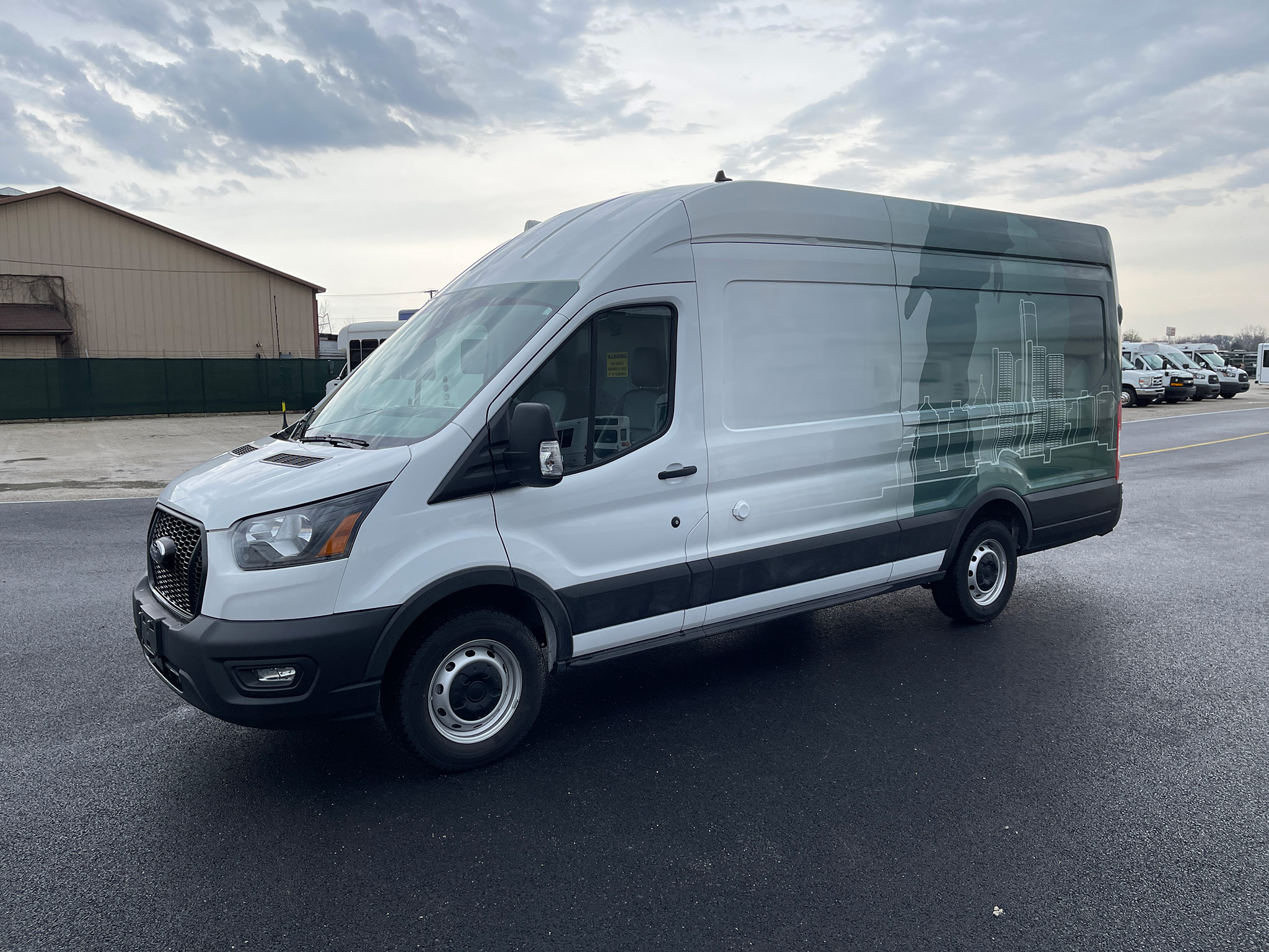 2021 Ford Transit Unit Exterior