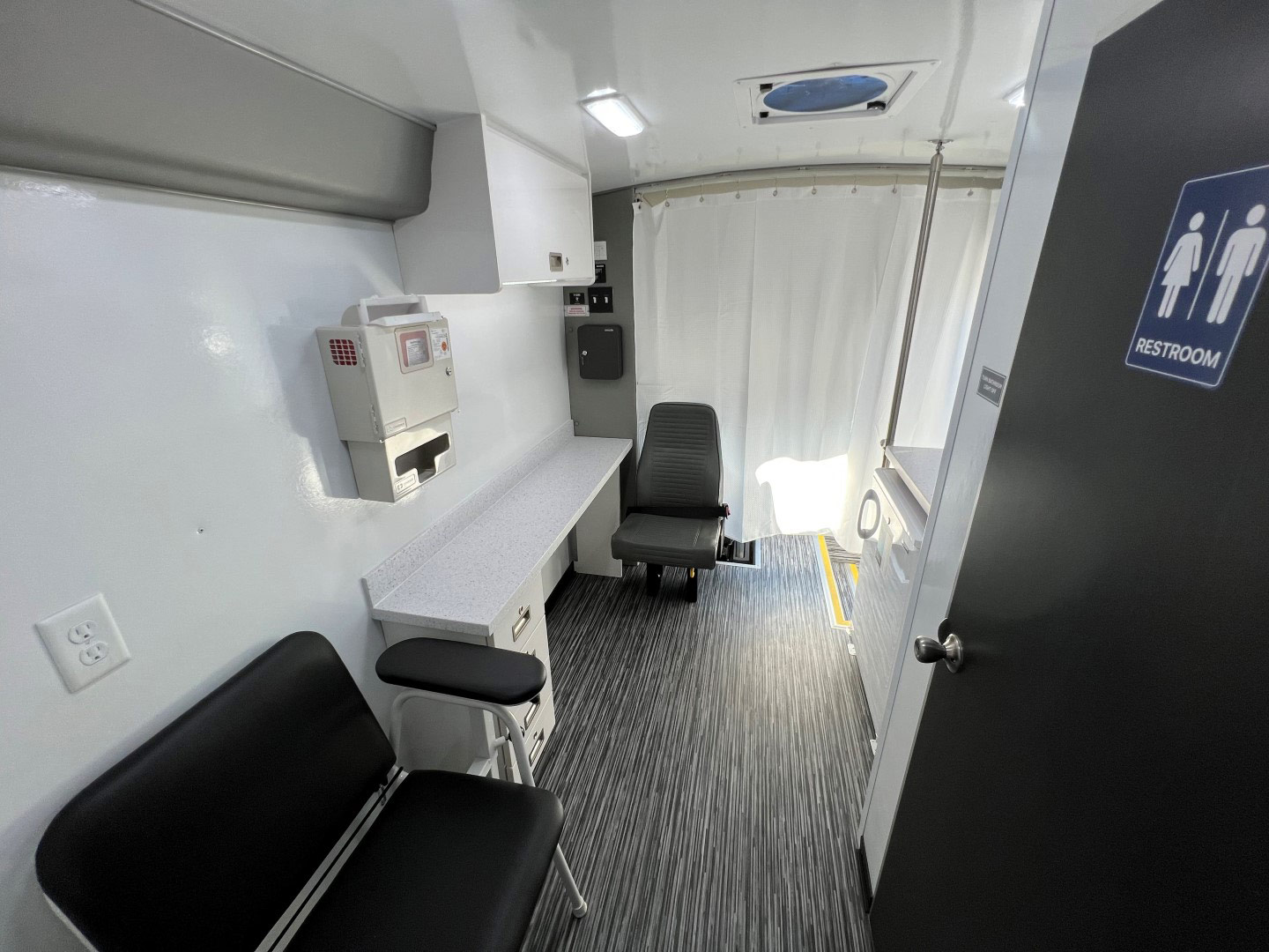 Ford Transit Mobile Clinic Group-T
