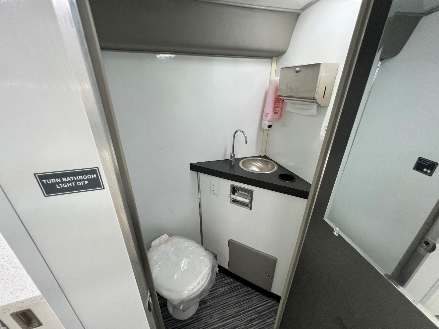 Ford Transit Mobile Clinic Group-T