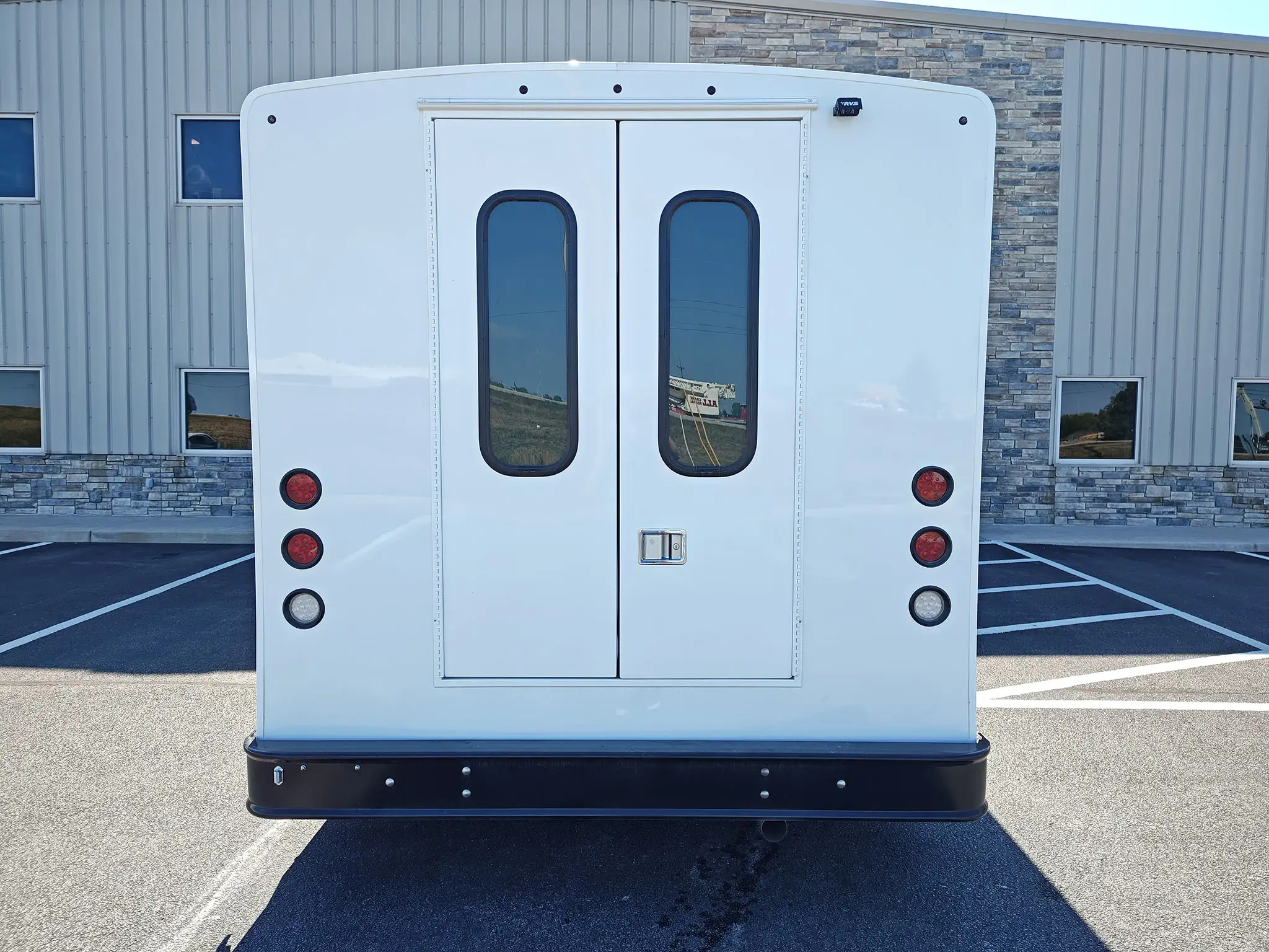 28Ft Two OP Mobile Dental Unit