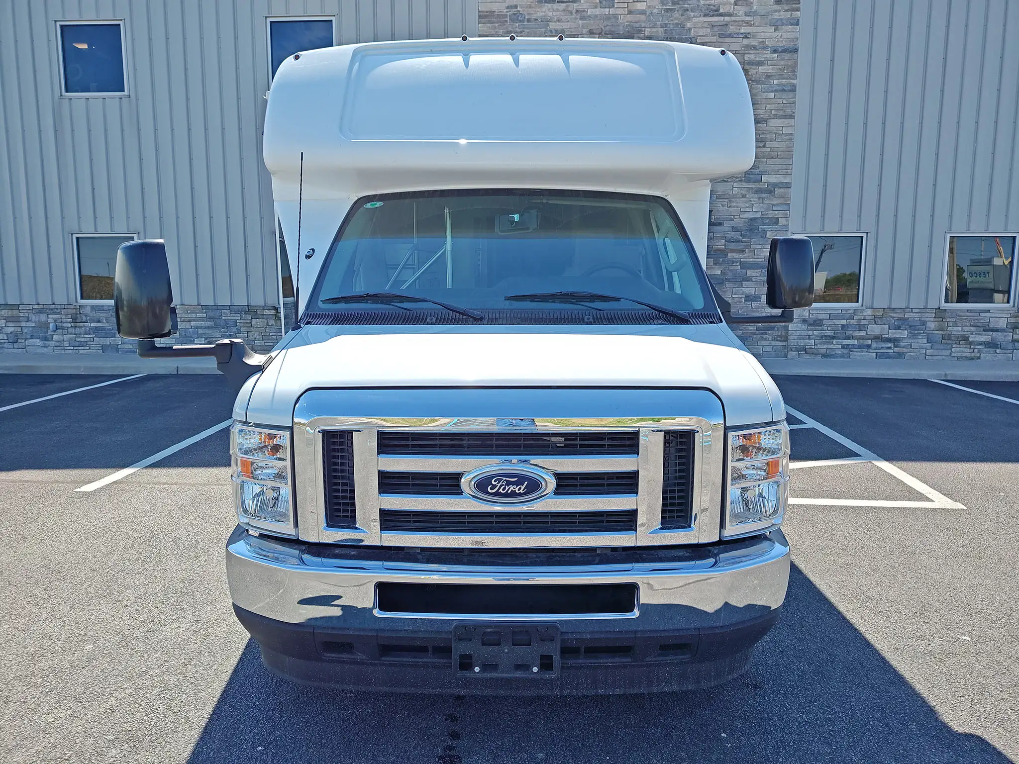 28Ft Two OP Mobile Dental Unit