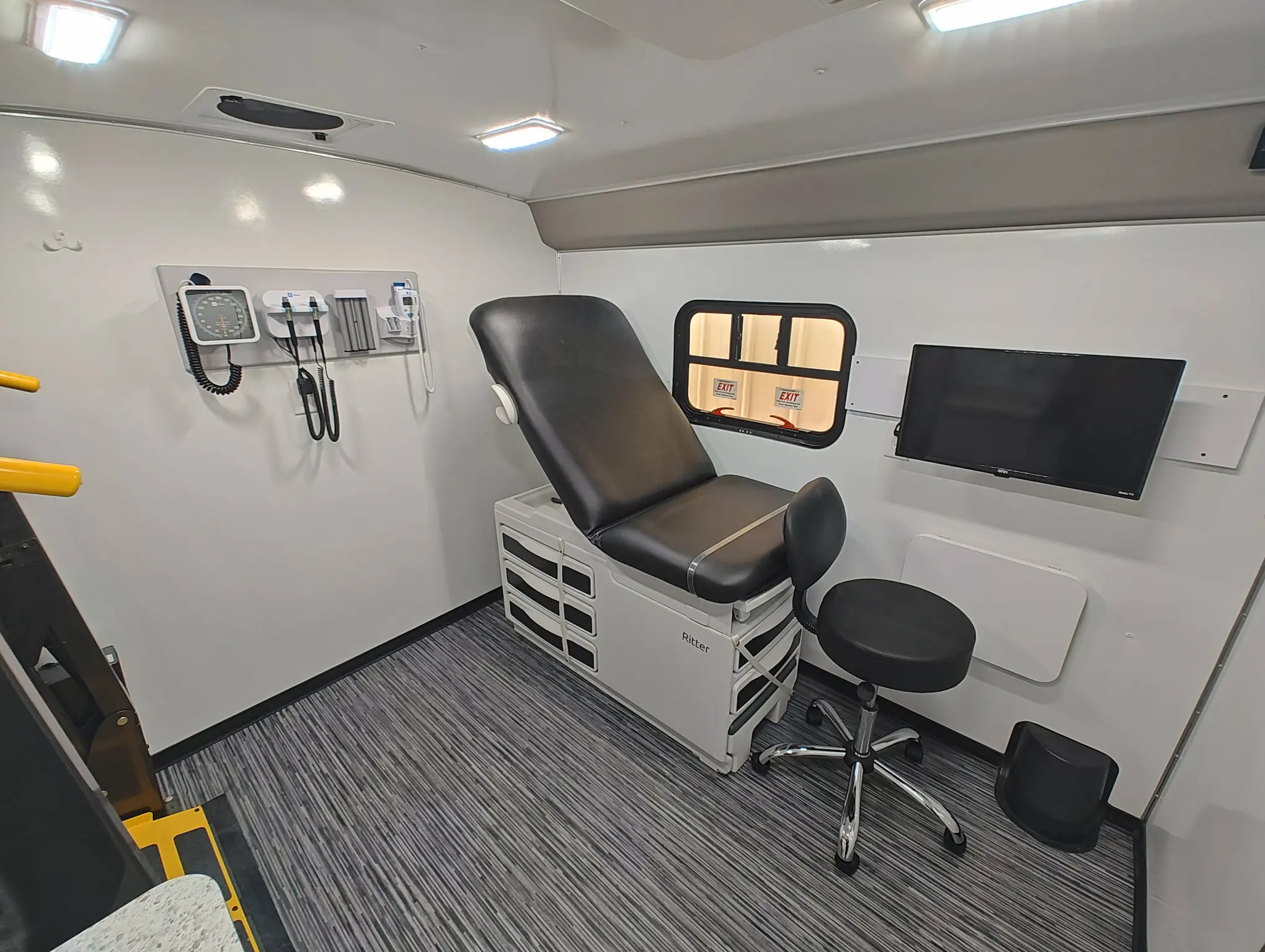 32 Ft Three Room Mobile Medication Unit Interior