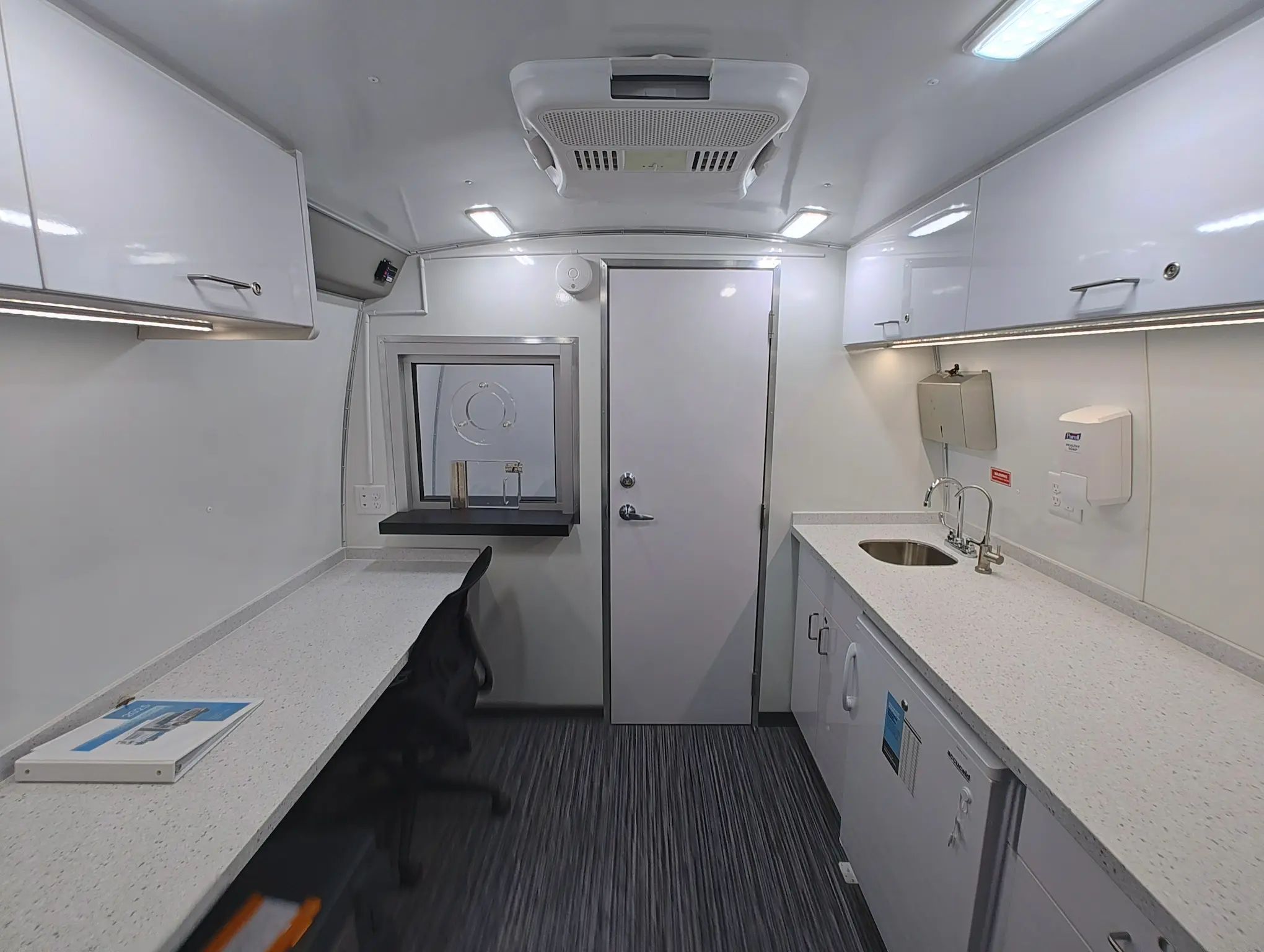 40 Ft Three Room Mobile Medication Unit Interior