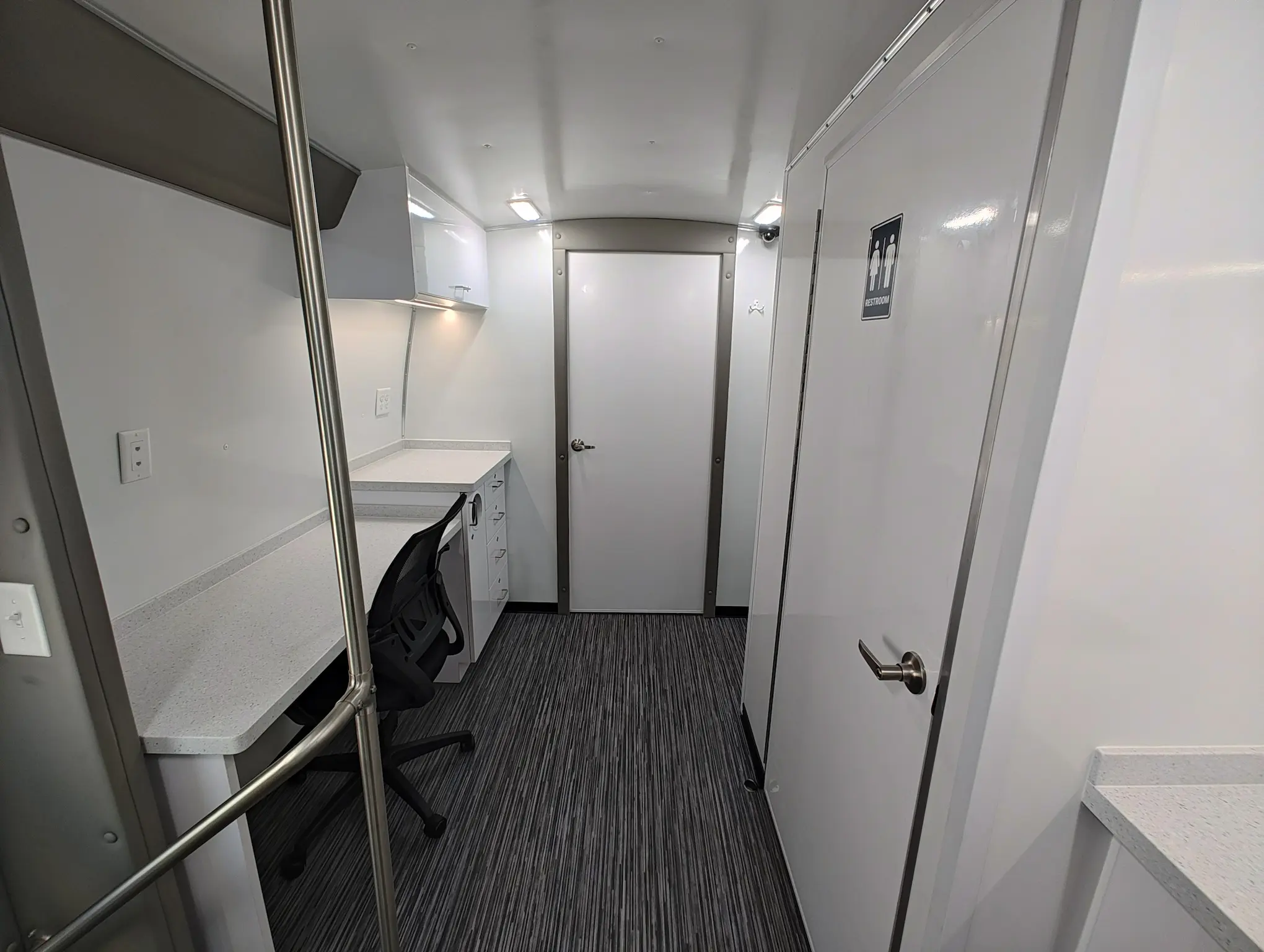 40 Ft Three Room Mobile Medication Unit Interior