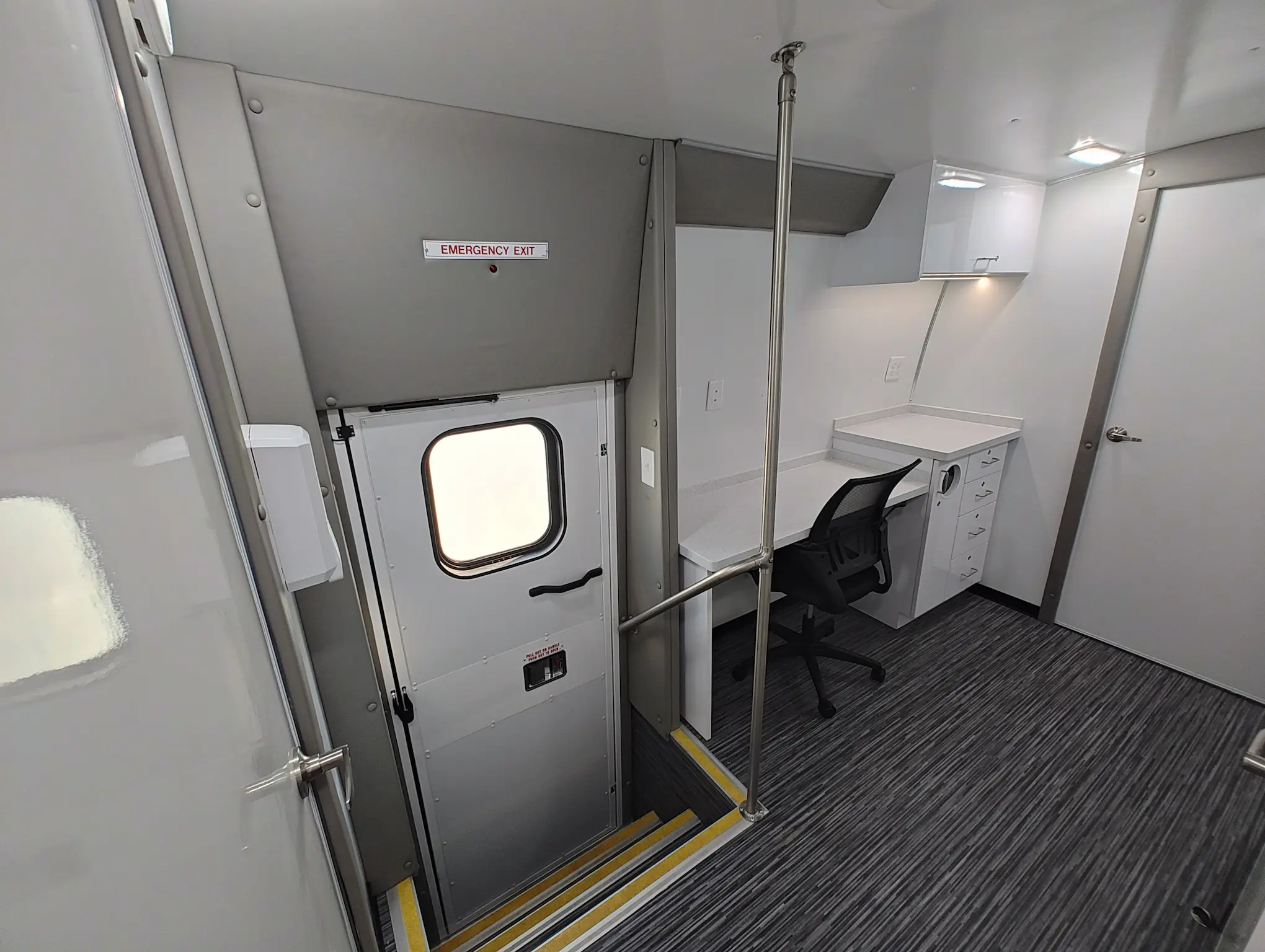 40 Ft Three Room Mobile Medication Unit Interior