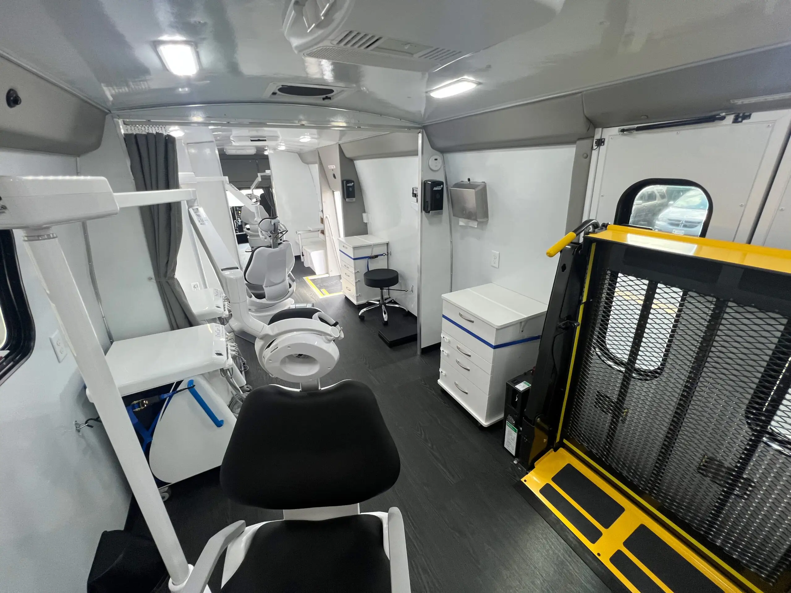 Three Room Clinic with Dental, Blood Draw & Exam, Group N