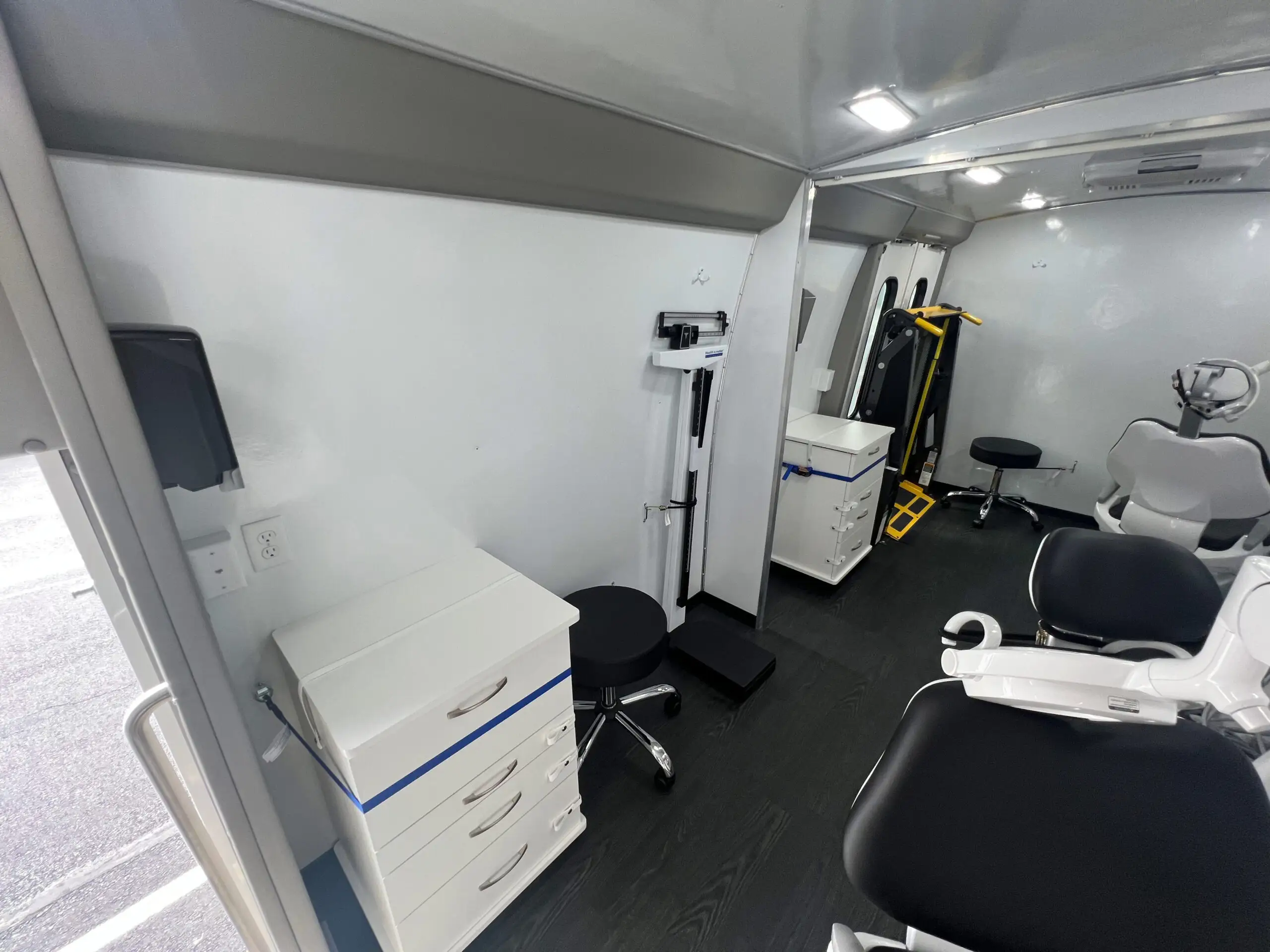 Three Room Clinic with Dental, Blood Draw & Exam, Group N