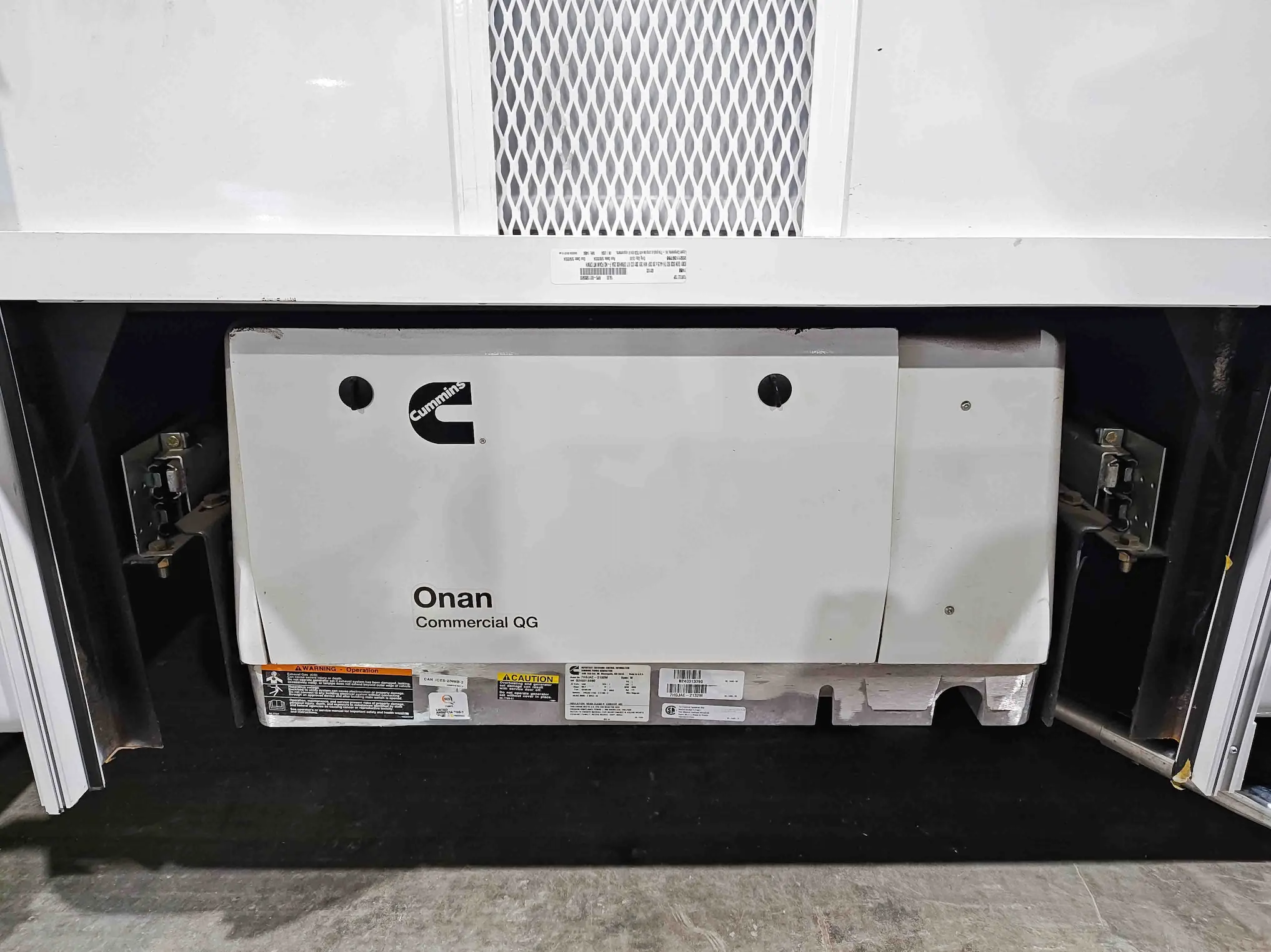 Interior of a 2025 mobile dental clinic for sale