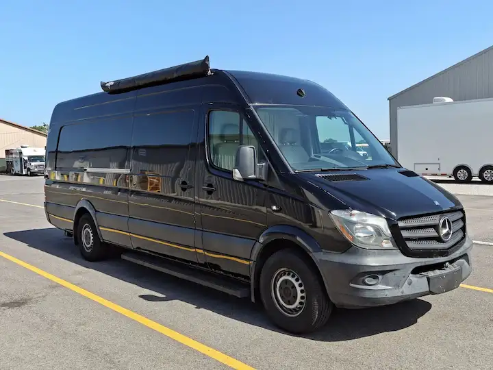 2015 Mercedes Benz Sprinter Mobile Clinic W/ Restroom