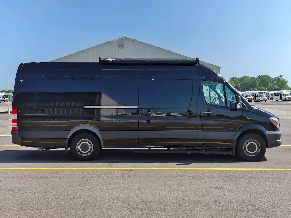 2015 Mercedes Benz Sprinter Mobile Clinic W/ Restroom