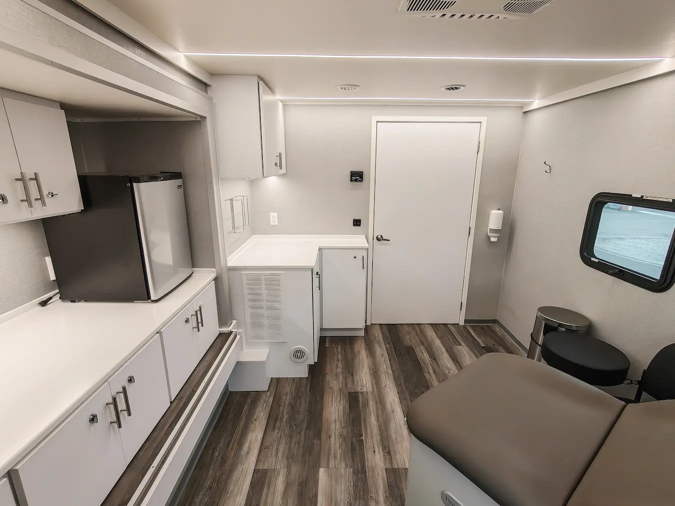 2020 One Exam Room Mobile Clinic w/ Reception Area and Wheelchair Lift