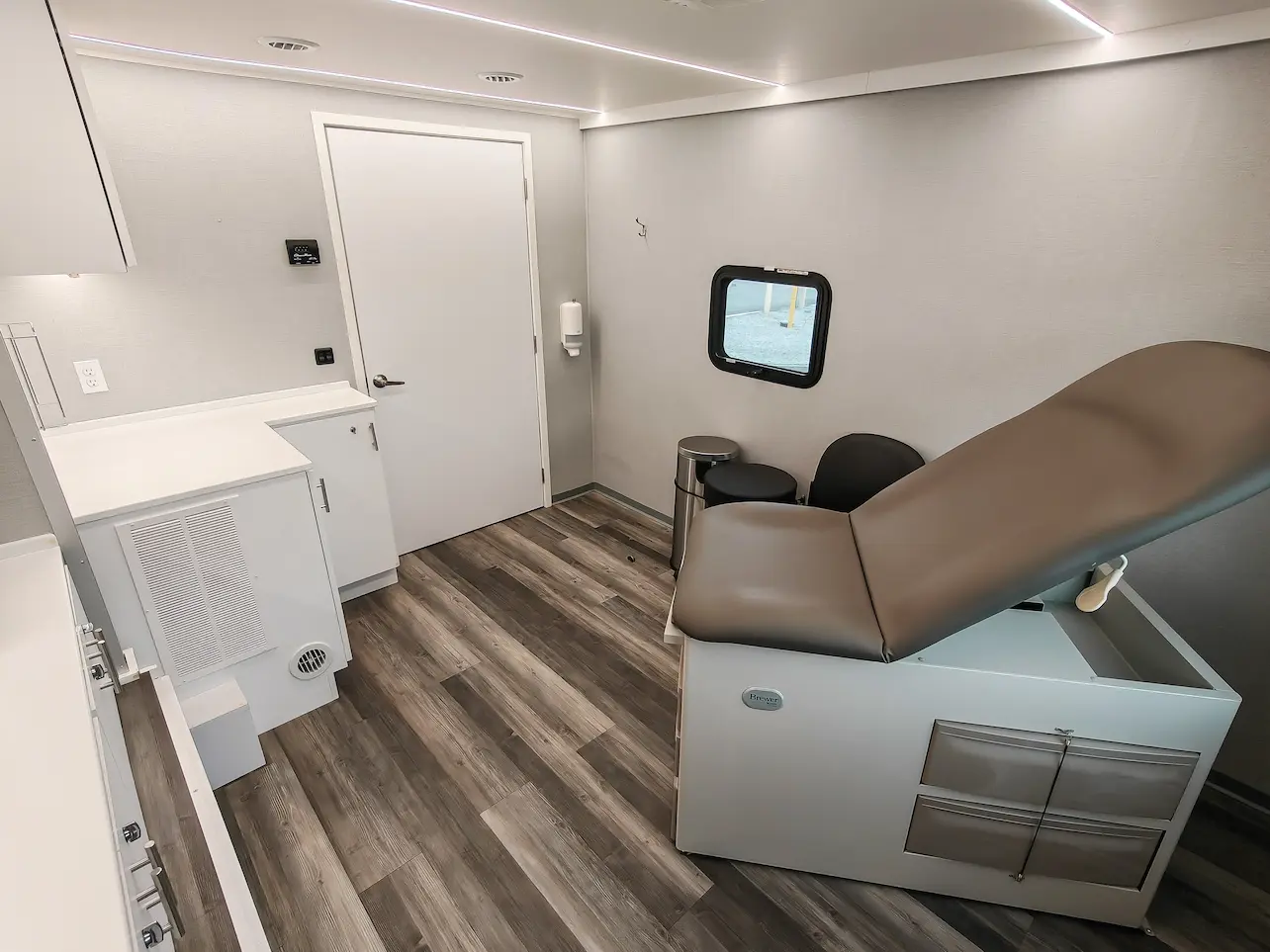 2020 One Exam Room Mobile Clinic w/ Reception Area and Wheelchair Lift