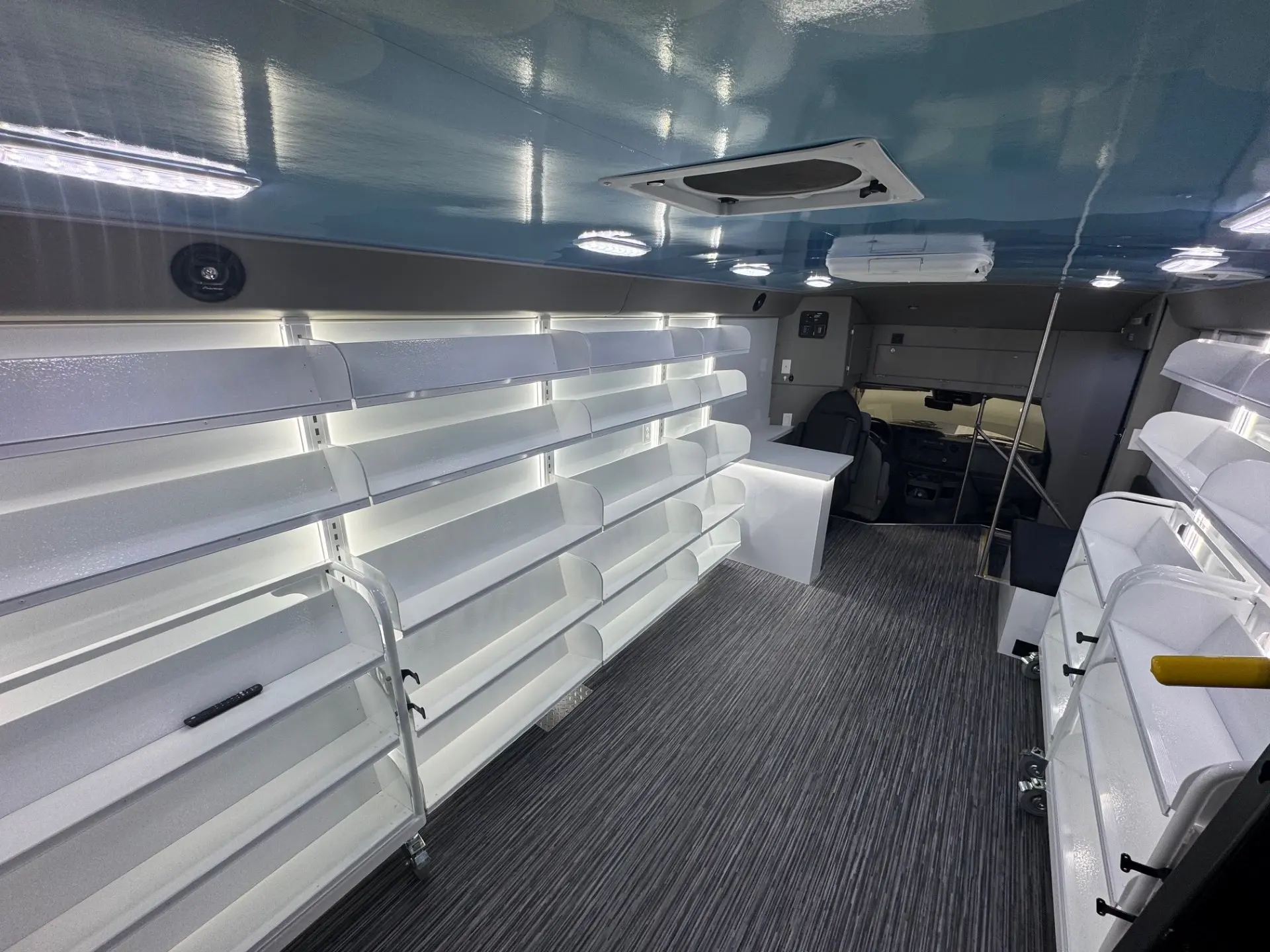 25FT Bookmobile With Wheelchair Lift, Group D