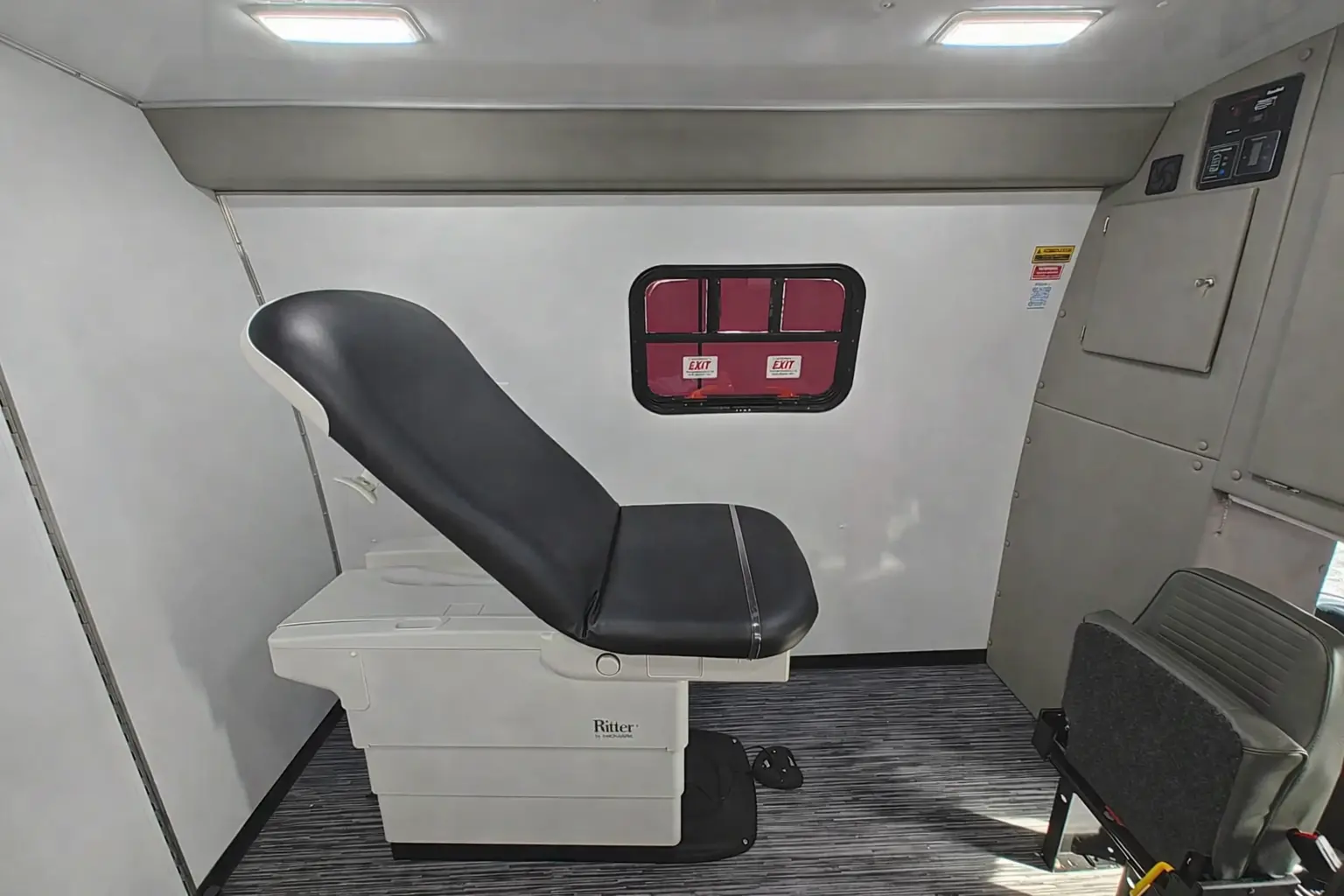 C.W. Williams Group G Three Room Mobile Clinic W/ Restroom & Wheelchair Lift - Image 12