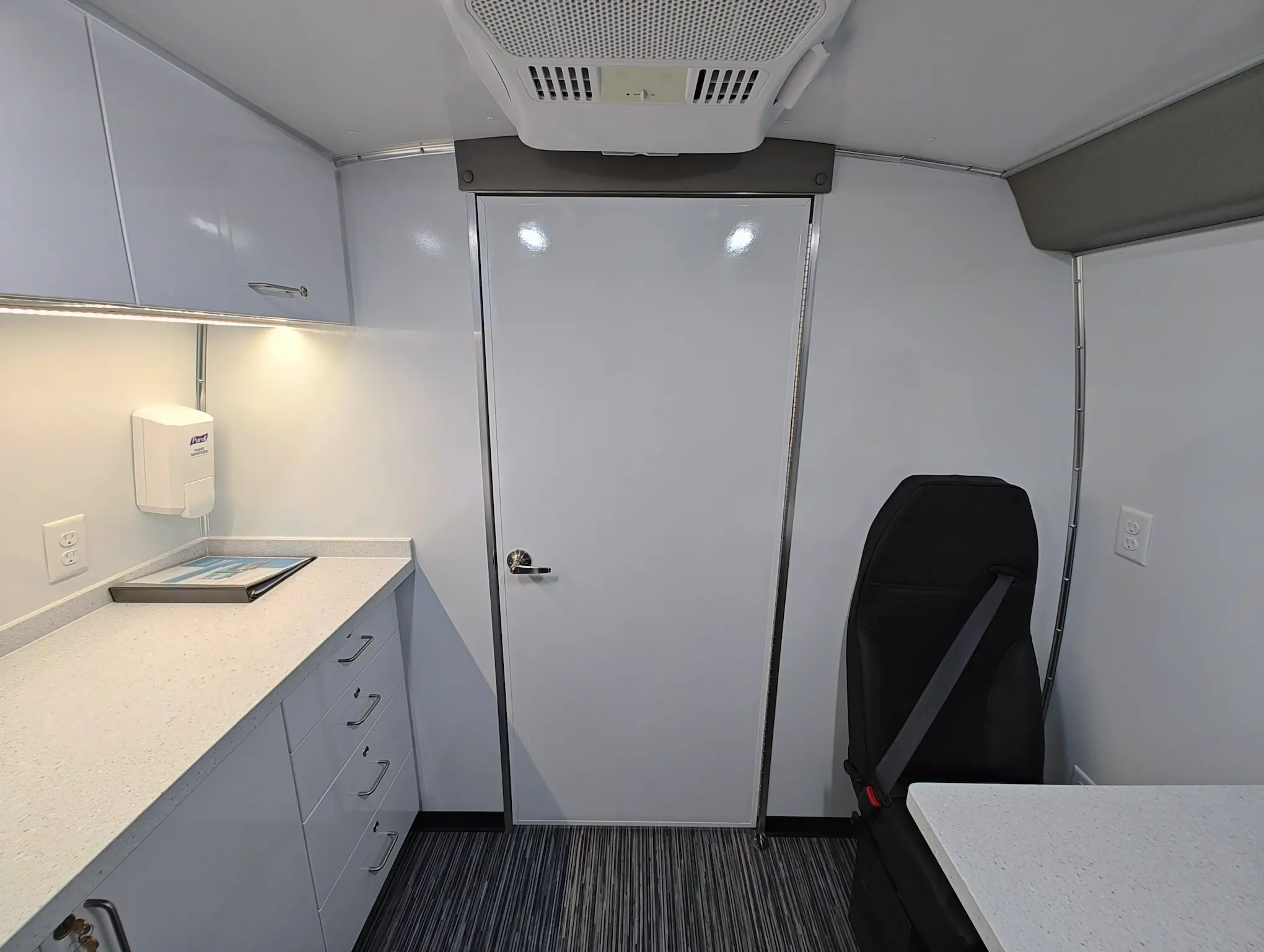 Oceanna Community Health 3 Room Mobile Health Clinic W/ Behavioral Health Room - Image 11