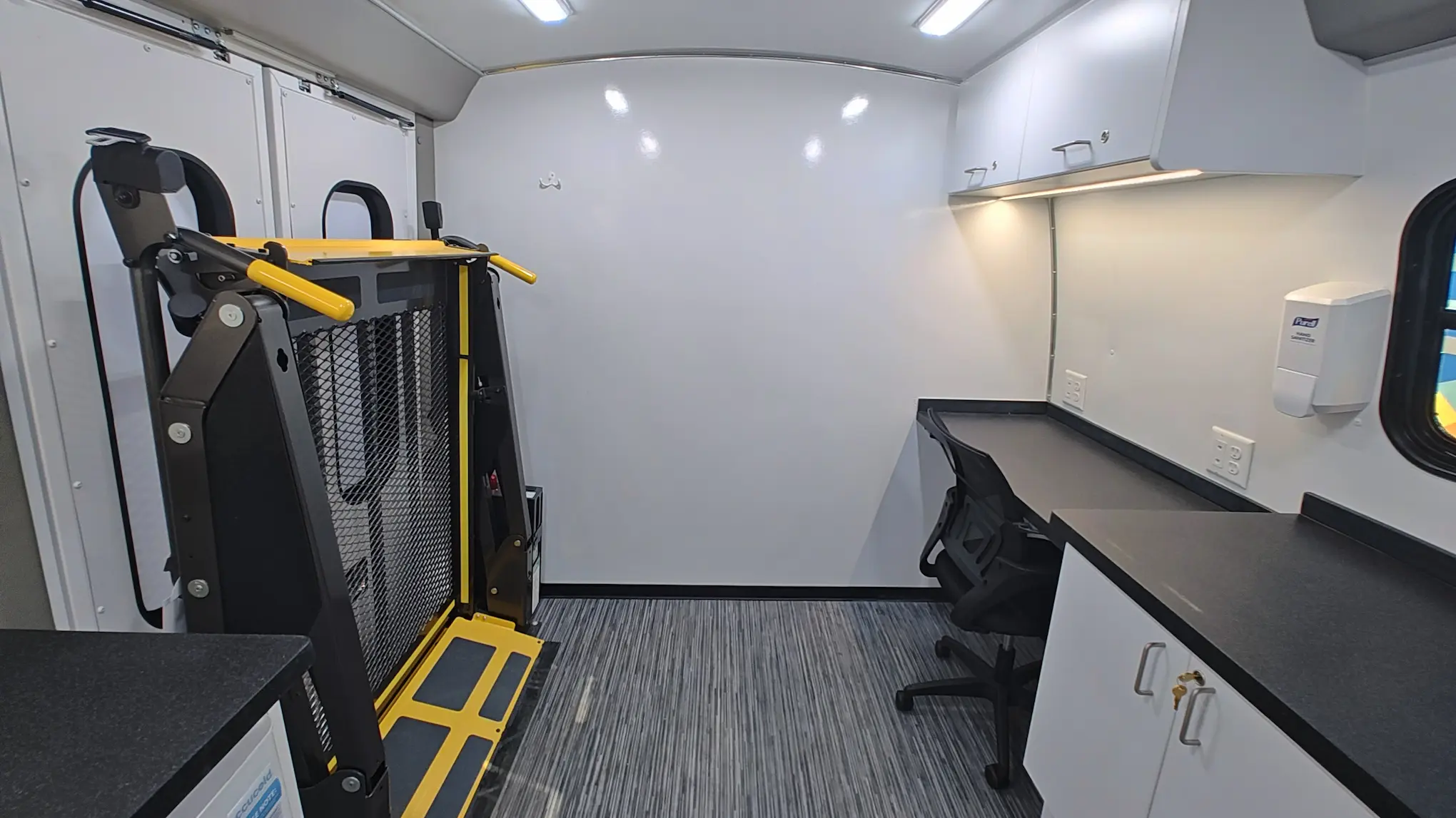 South Texas Blood and Tissue Group I Bloodmobile W/ Restroom & Wheelchair Lift - Image 13