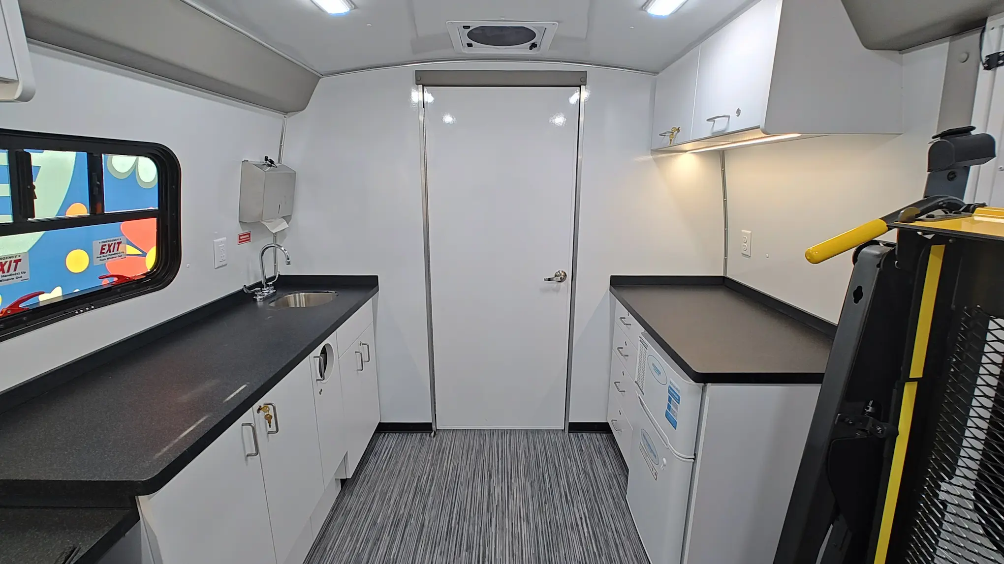 South Texas Blood and Tissue Group I Bloodmobile W/ Restroom & Wheelchair Lift - Image 16