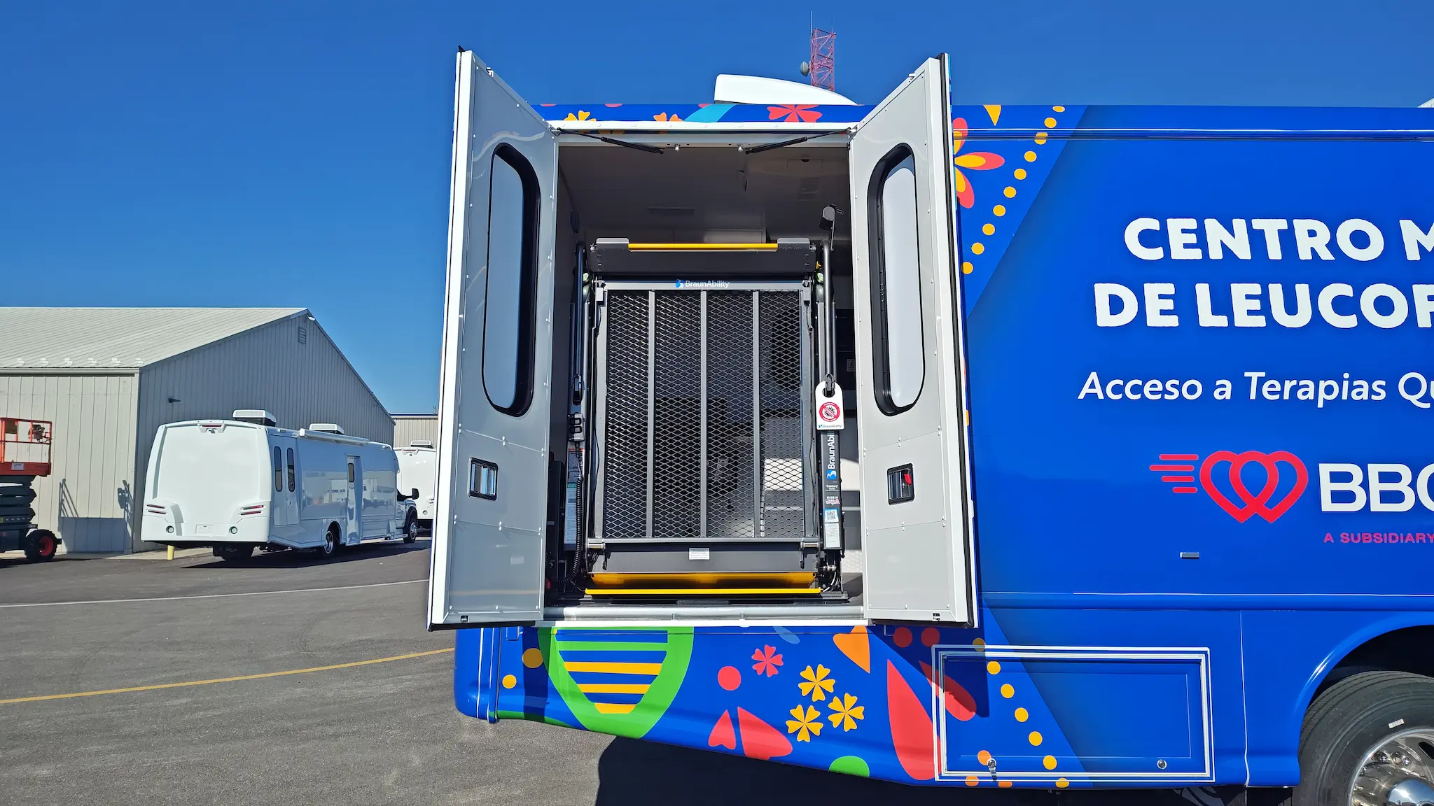 South Texas Blood and Tissue Group I Bloodmobile W/ Restroom & Wheelchair Lift - Image 6