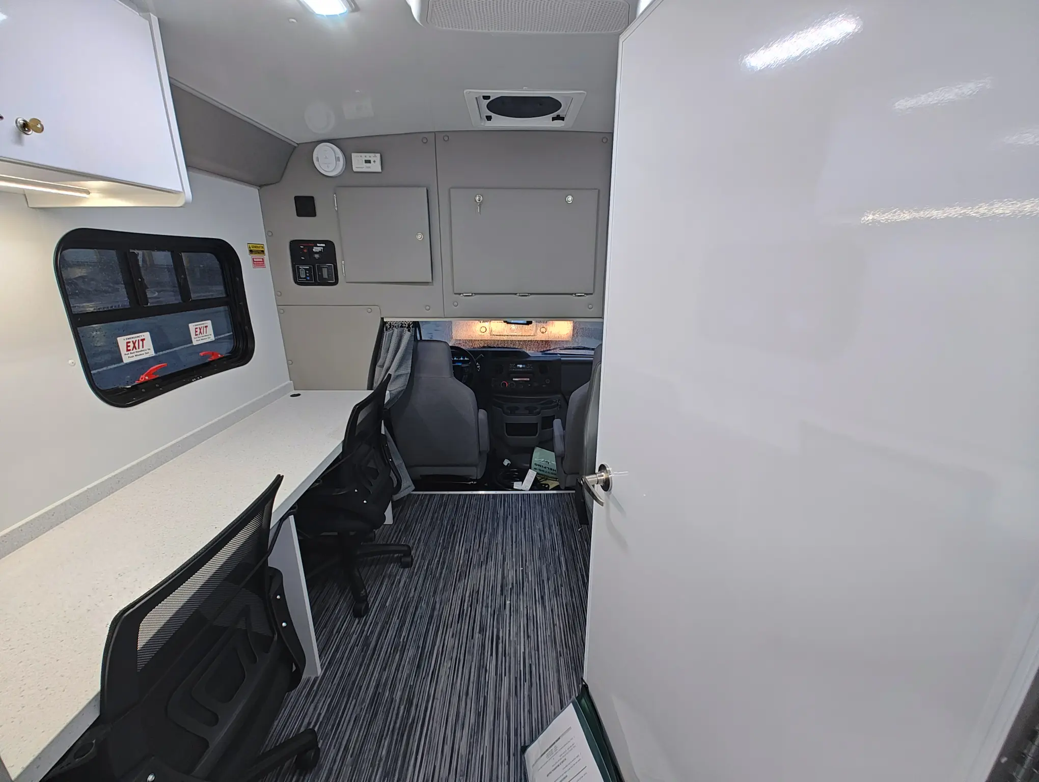 Helping Up Mission Mobile Behavioral Health Clinic W/ Restroom - Image 11