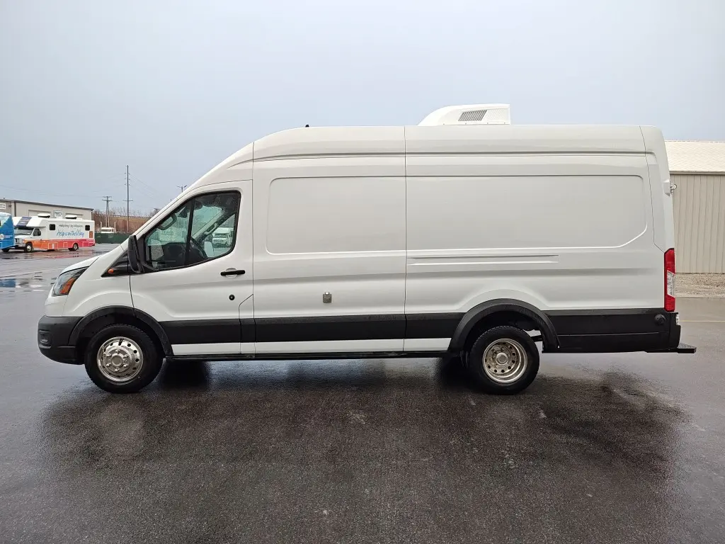 University of Kentucky Ford Transit Mobile Clinic W/ Victron System - Image 4