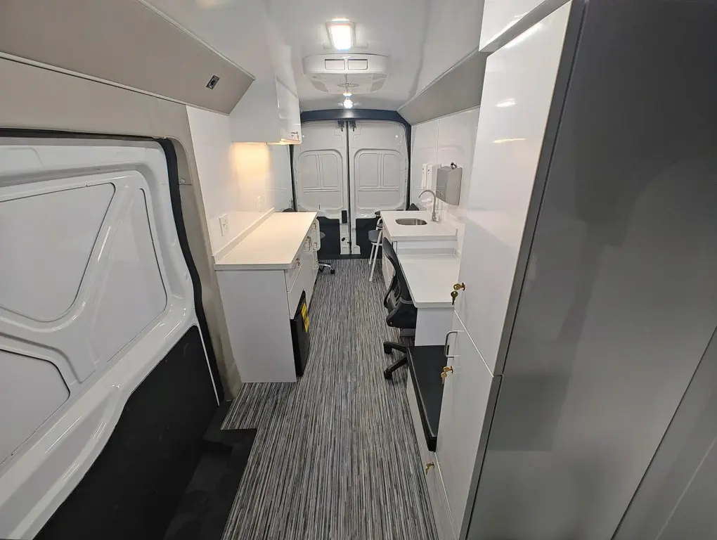 University of Kentucky Ford Transit Mobile Clinic W/ Victron System - Image 5