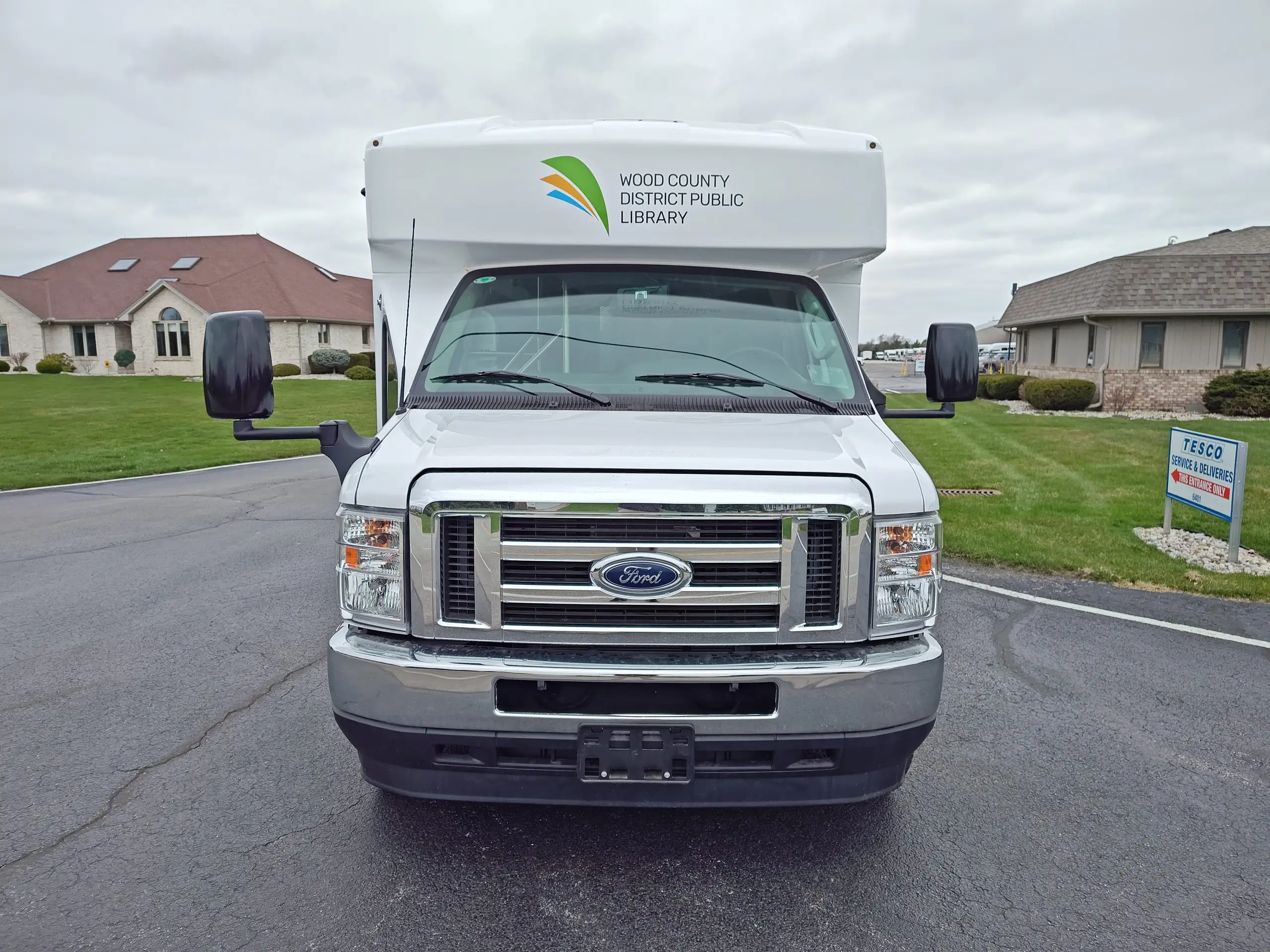 Wood County District Public Library Bookmobile W/ Rear Wheelchair Lift - Image 5
