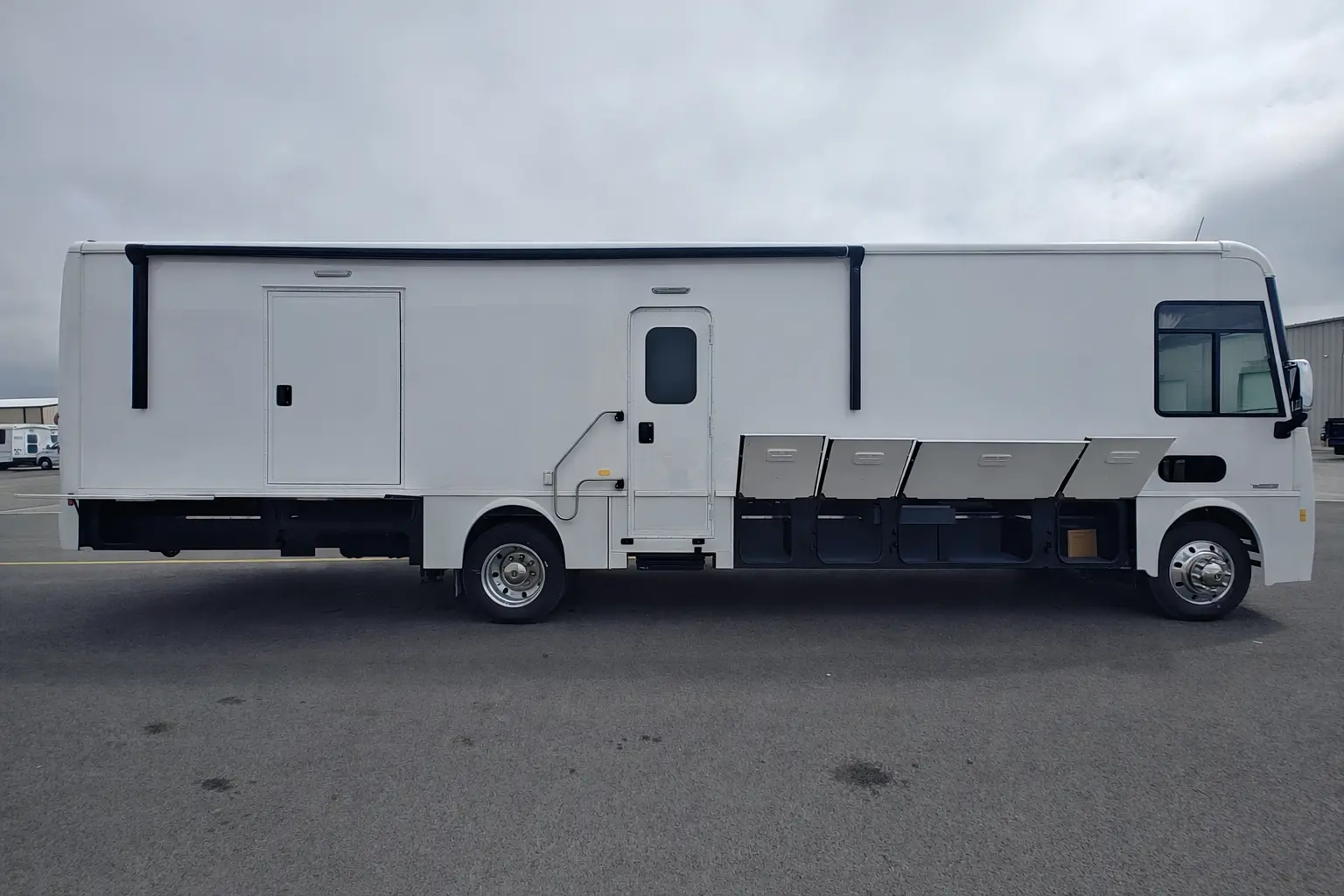 Western Dakota Tech Winnebago Mobile Simulation Lab - Image 2